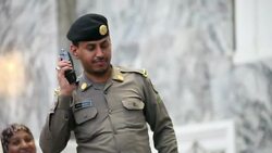 CLEAN : Muslim pilgrims pray in Mecca News Clip