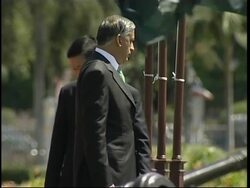 WRAP Thaksin holds talks with visiting Prime Minister of Pakistan Instructional Video