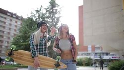 Women skating lifestyle Stock Footage