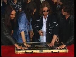 The Black Crowes celebrate their Rock Walk of Fame induction with a concert supported by Oasis News Clip