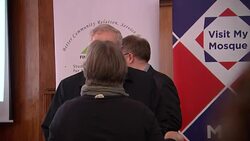 Jeremy Corbyn visits Finsbury Park Mosque News Clip