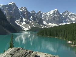 WS View of people enjoying Moraine Lake in ten peaks valley at nationalpark / Lake Louise, Alberta, Canada Stock Footage
