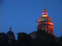 Iowa Capitol's Golden Dome Against A Twilight Sky Stock Footage