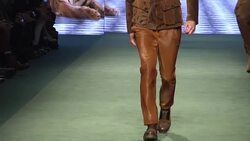 Velvet suits and browns on Etro menswear catwalk News Clip