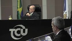 CLEAN : Court rules Brazil president's budget accounting illegal News Clip