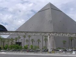 Monorail trams from Mandalay Bay to Luxor Stock Footage