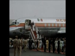 SYND 11 8 75 ECHEVERRIA GREETED BY HUSSEIN News Clip