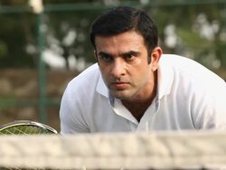 Tennis player concentrating  Stock Footage