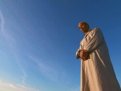 HD: Muslim Prayer In Ruku Position Stock Footage