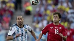 VOICED : El Mundial en fotos: dia 20 News Clip