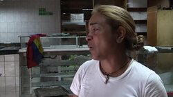 VOICED : Saqueadores aprovechan caos por protestas en Venezuela News Clip