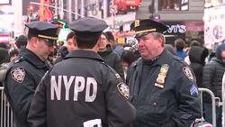 CLEAN : Crowds gather in New Yorks Times Square waiting for 2016 News Clip