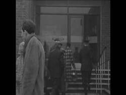 CAN 088 GREAT TRAIN ROBBERS ARRIVE AT AYLESBURY COURT FOR TRIAL News Clip