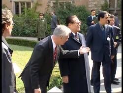 Chinese President Jiang Zemin on second day of visit News Clip