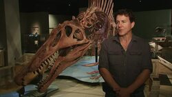 Scientists discover new 15-metre water-loving dinosaur News Clip