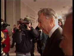 Arrivals in lawsuit against DaimlerChrysler News Clip