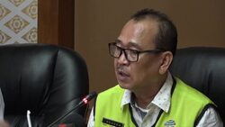 Flights cancelled as Mount Agung erupts again Instructional Video