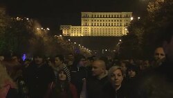 CLEAN : Romanian PM quits over club blaze but protesters unsatisfied News Clip