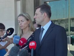 Kate and Gerry McCann Give Presser Conference After Giving Evidence News Clip