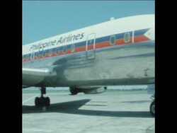 UPITN 13 6 76 VIETNAMESE REFUGEES ARRIVE IN MANILA News Clip