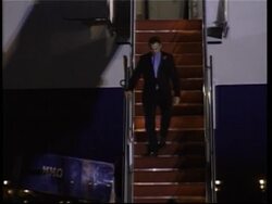 British Prime Minister arrives in DC, meets Bush Instructional Video