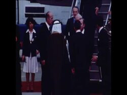 UPITN UNUSED 15 7 80 GISCARD D'ESTAING ARRIVES IN KUWAIT News Clip