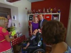 Tony Abbott Children's Hospice photo op News Clip