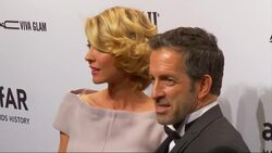 Heidi Klum, Alan Cumming, Kenneth Cole and others at amfAR gala News Clip