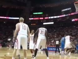 Dirk Nowitzki passes Charles Barkley on the NBA sc Stock Footage