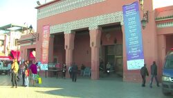 Art installations from rubbish and street performance Geometry at Biennale News Clip