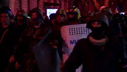 Pro Ukraine protest after release of prisoners captured in Trade Union Building News Clip