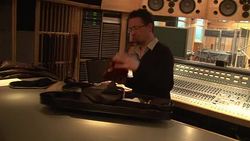 CLEAN : Classical music world mourns legendary News Clip