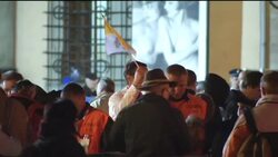 Thousands of pilgrims arrive ahead of  Pope Benedict XVI mass Instructional Video