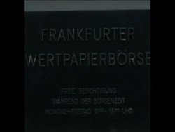 SYND 22-1-74 FRANKFURT MONEY MARKET SCENES News Clip