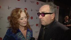 Before being honored at the Little Kids Rock benefit, Elvis Costello and Bonnie Raitt praised the late Tom Petty Instructional Video