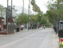 MS People strolling on walking street in Santa Monica / Los Angeles, California, United States Stock Footage