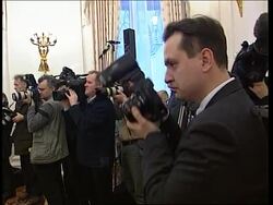 Barnier meets Lavrov, adds presser News Clip