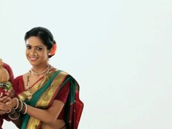 Portrait of a marathi couple praying  Stock Footage