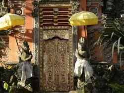 MS Temple guardian in front of Puri Saraswati temple / Ubud, Bali, Indonesia Stock Footage