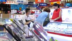 People in Shenzhen shopping for electronics News Clip