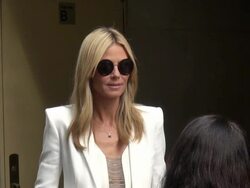 Heidi Klum shows off her nails outside of the TODAY show in Rockefeller Center Stock Footage