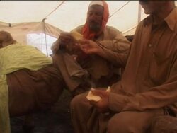 Waterborne diseases threaten lives in flood stricken Pakistan News Clip