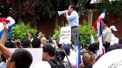 VOICED : Derecha salvadorena protesta en el News Clip