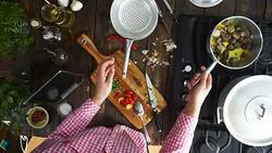 Preparing Spaghetti alla Vongole Stock Footage
