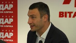 Boxer and Udar party leader's briefing on his bid for election to parliament News Clip