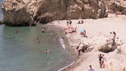 CLEAN : STOCKSHOTS: Tourists help Cyprus economy keep growing News Clip