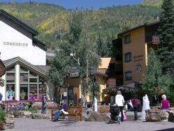 Fountain square people in Vail Stock Footage