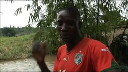 Laundry men risk arrest to earn a living Instructional Video