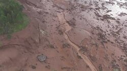 CLEAN : Scores missing as deadly mudslide flattens Brazil village News Clip