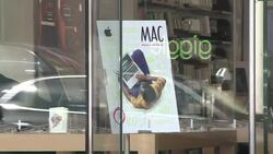 VOICED : Apple cede a presion de Taylor Swift News Clip